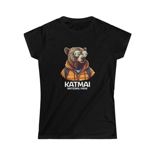 Katmai National Park Women's T-Shirt - Cool Grizzly Bear