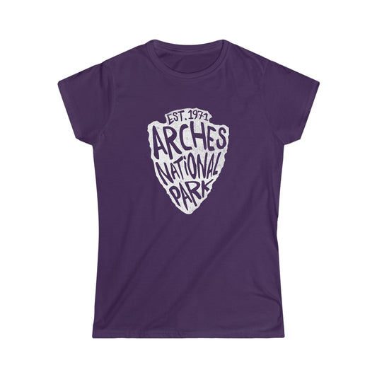 Arches National Park Women's T-Shirt - Arrowhead Design